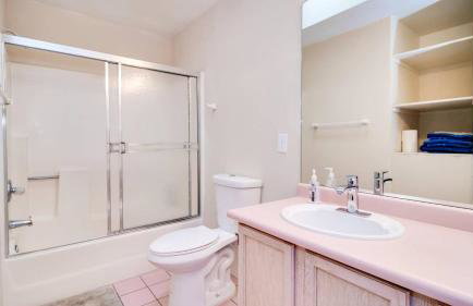 North Phoenix 6 Bedroom With Guest House & Pool! - Foto 75