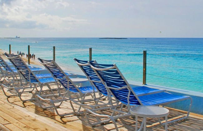 Deluxe Sea View Villas at Paradise Island Beach Club Resort - Foto 46