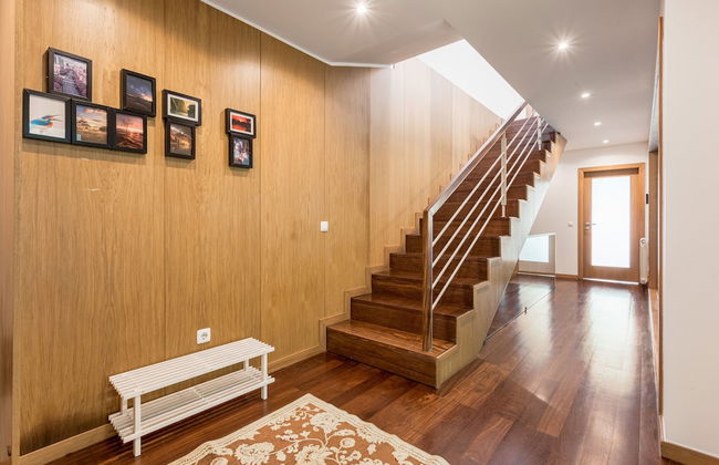 JOIVY Sleek House W/Balcony & 2 Terraces In Porto - Foto 30