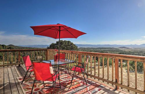 Sunroom and Sauna! Mtn-View Prescott Valley Home - Foto 1
