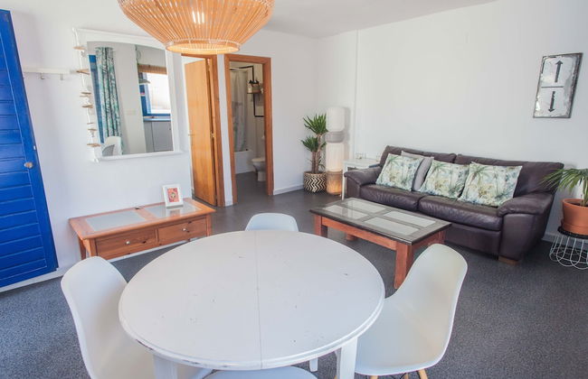 Beach House with Balcony and beach view - Photo 6