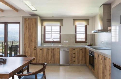 Upper View Villa, with private pool - Photo 7