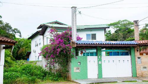 Linda casa com lazer a 500m da praia Guaratuba SP - Foto 5