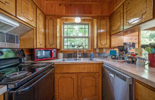 Secluded A-Frame Cabin with Incredible Views near Mountain Fork River in Oklahoma - Foto 5