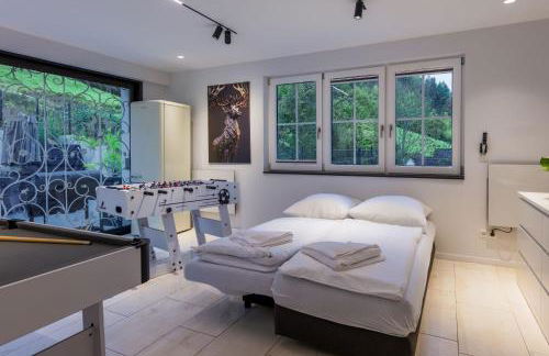 Waldklang Refugium Schwarzwald - eingezäunt - Außen-Sauna - Tischkicker - Billard - Foto 42