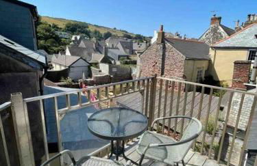 The View, Kingsand, luxurious seafront penthouse apartment with sun trap balcony and incredible sea views - Photo 31