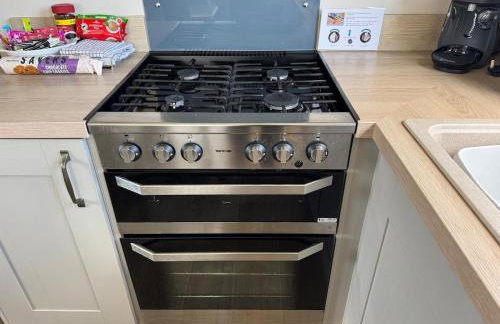 Exquisite Lake lodge in Hoburne Holiday Resort - Valentino Rose Lodge - Foto 42