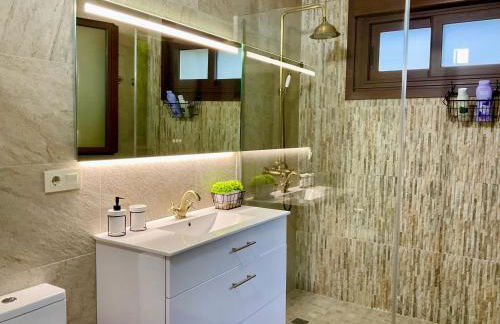 Casa Nueva de Vigo Rural Mos con Jacuzzi y chimenea - Foto 13