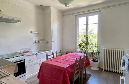 GRAND F3 2 Ch CALME CONFORT PARKING RIVE GAUCHE CREPS HIPPODROME GOLF - Foto 7