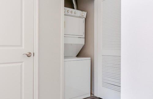 Blueground Emeryville pool nr Bay Street Park SFO-1987 - Foto 15