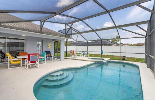 #370-Stunning 4 bed villa with south facing pool and spa with no rear neighbors - Foto 51