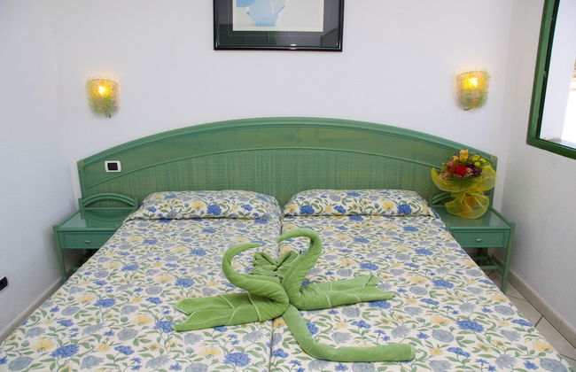 Aparthotel Esquinzo Y Monte Del Mar - Foto 5