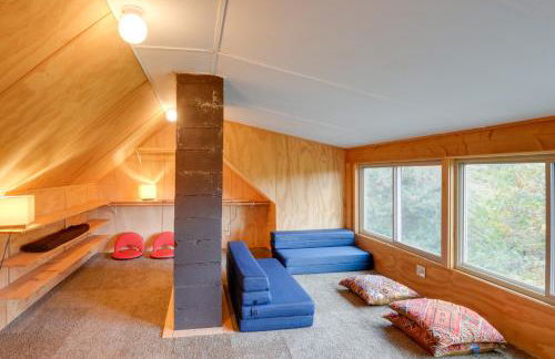 Charming Putney Home Porch, Grill and Hiking Trails - Foto 25