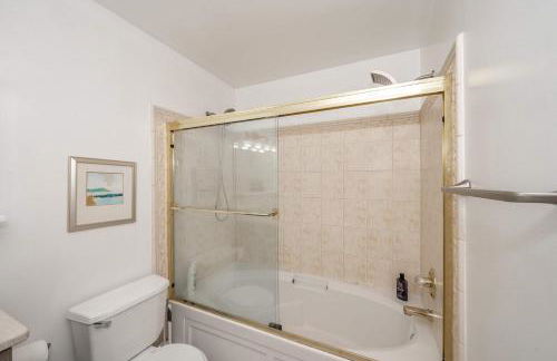 Cityscape Escape - Local Eateries - Foto 36