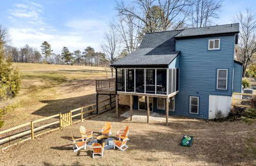 Bright Mountain Cabin with Game Room & Golf Course Views Near Hedgesville, West Virginia - Foto 63