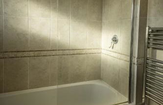 Stylish 3-Bed Home with Garden, Pet Friendly - Foto 8