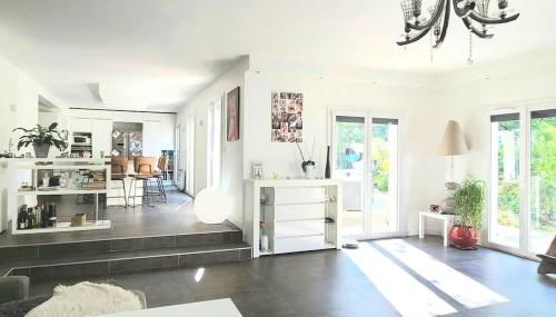 230m2 sur 3800m2 - jacuzzi 6 places - 16pers max - Foto 4