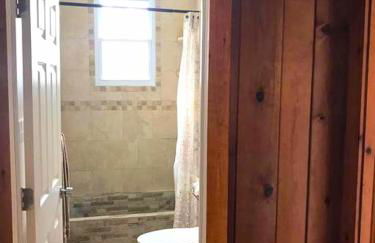 Rare River Views & Access, Cabin by Eden Islands - Foto 24