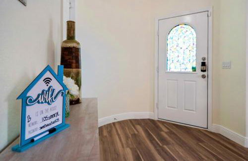 Spacious 4BR Home Perfect for Families - Foto 9