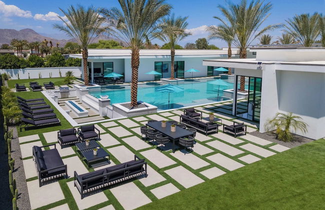 Sleeps 26 Pool, Hot Tub, Pickleball & Putting Green Bravo Villa #12 by Avantstay - Foto 32