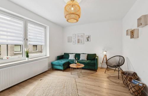 Modern-Netflix-Messe-Veltins Arena-Free Parking - Foto 16