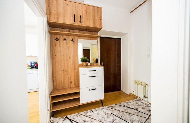 Cozy One-bedroom Apartment Near City Center - Foto 14