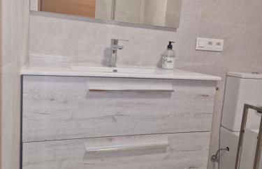 EMILIA -Claudio Moyano - Photo 22