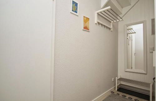 nah am Meer, ruhige Lage, gratis Nutzung vom AHOI Erlebnisbad und Sauna in Sellin - Haus Büdnerstube FeWo 2 - Foto 12