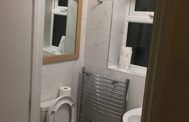 Bourne Court - Photo 8