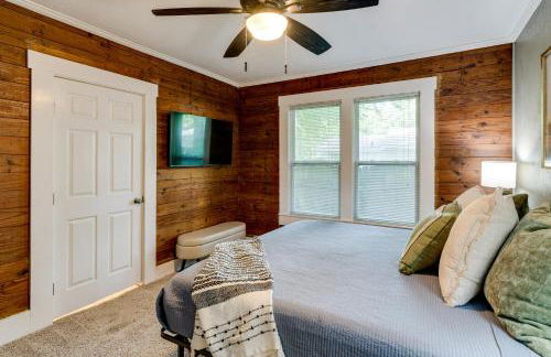 Hot Tub and Outdoor Kitchen Stylish Home in Bryan - Foto 14