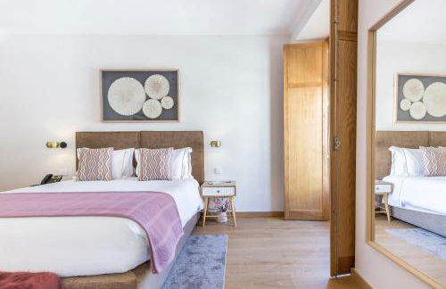 With You Suites - Photo 10