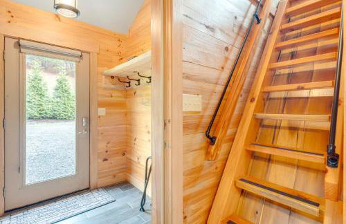 Sawyers Cabin with Hot Tub in Blue Ridge Mtns! - Foto 13