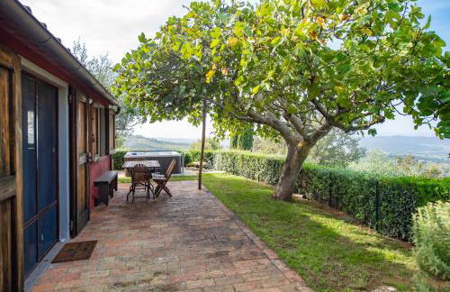 PODERE TORRICELLE 69B Pancole Gr, seaview infinity pool, jacuzzi, sauna, exclusive villa with 2 bedrooms for 4 - If you total 5 or 6 people there is an independent suite in main villa with private ensuite bathroom, kitchenette and garden dining area - Foto 21