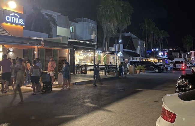 2 Minute Walk to Beach 1bdrm Condo with Pool - Foto 42