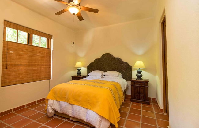 Casa De La Alegria 3BR by Casago - Photo 3