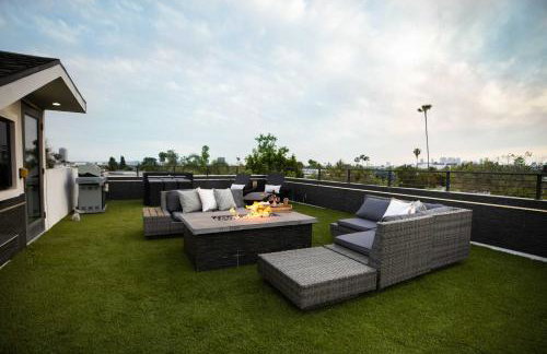 NEW Modern Oasis off Melrose - Rooftop - Pool - Foto 73