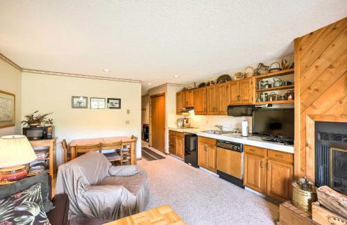 Condo on First Green with Deck at Schuss Mountain! - Foto 6