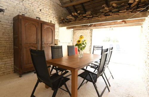 Holiday Home in Loubigne With Pool & Terrace - Foto 39