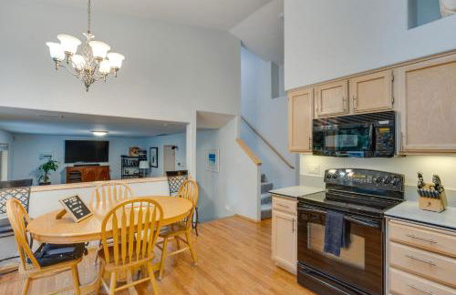 Pet and Family Friendly Bonney Lake Home Game Room - Foto 9