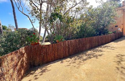 Casa única con jardín a 45 metros de la playa. BE - Foto 8