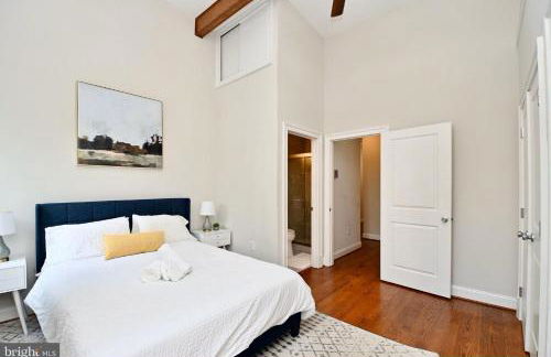 Elegant 5BR home near Capitol Hill! Free Parking! - Foto 15