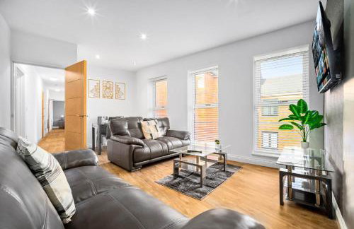 Stylish 2 Bedroom Flat in Birmingham JQ, Sleeps 6, Free WIFI and Secure Parking - Foto 16