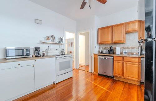 Harvard 3BDR- 5 Min Walk to Davis Sq - Free Parking - Foto 4