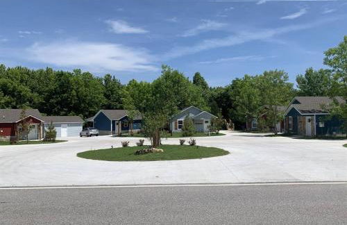 Cozy Cottage • King Bed • Grove • Kayaks • Boat Parking - Foto 4