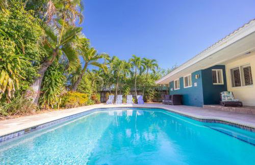Spacious 3-Bedroom Villa with Heated Saltwater Pool and Fenced Yard in Oakland Park - Foto 4