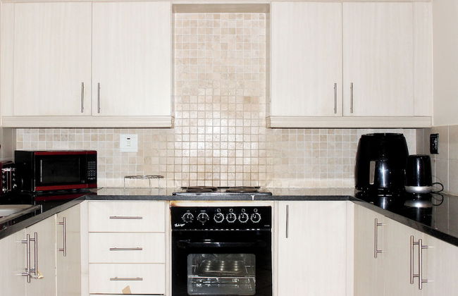 Cozy 3 Bed Duplex ,sleeps 6 With Double Bathroom - Photo 6