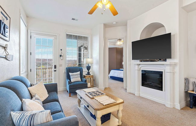 Cliffside Lake Retreat - 2 Bdr, Walk to Table Rock - Photo 13