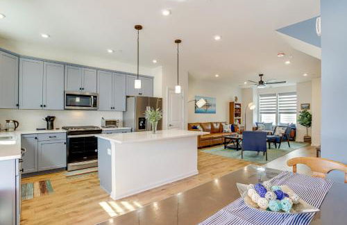 Walk to Dtwn Waterfront Eastern Shore Townhome! - Foto 2