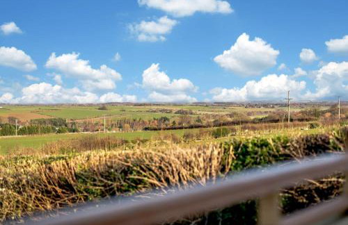 Yorkshire Dales Retreat with Hot Tub & Garden - Photo 37