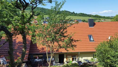 Charmantes Ferienhaus mit Naturgarten - Foto 4